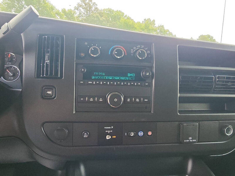 2025 GMC Savana 2500