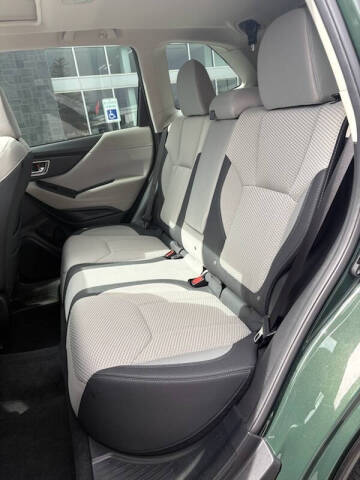 2024 Subaru Forester Premium