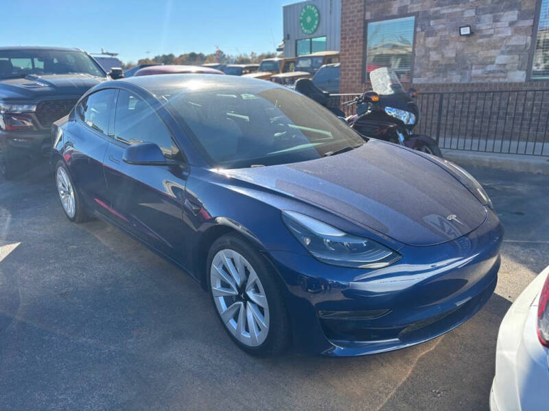 2022 Tesla Model 3 Base's photo