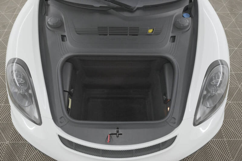 2016 Porsche Cayman GT4