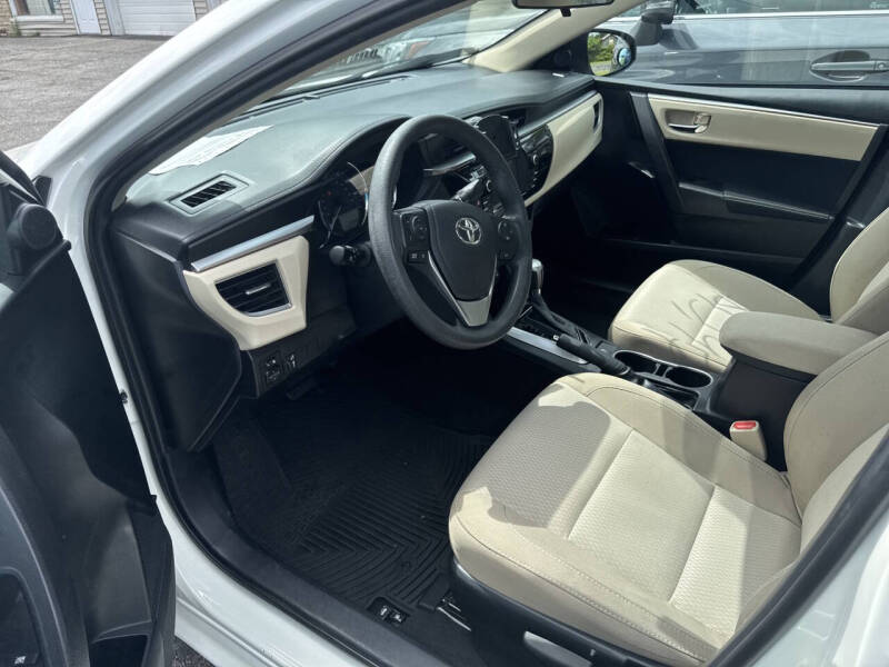 2015 Toyota Corolla LE