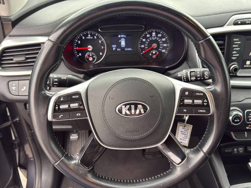 2019 Kia Sorento LX V6