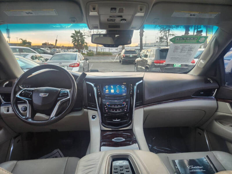 2015 Cadillac Escalade Luxury