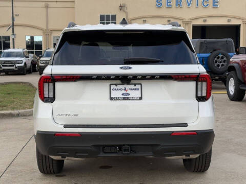 2026 Ford Explorer Active