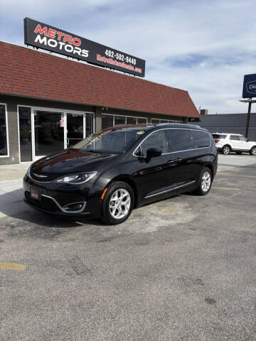 2017 Chrysler Pacifica Touring-L Plus