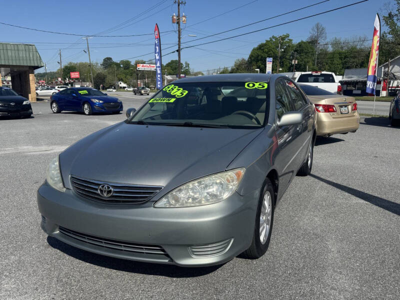2005 Toyota Camry LE V6