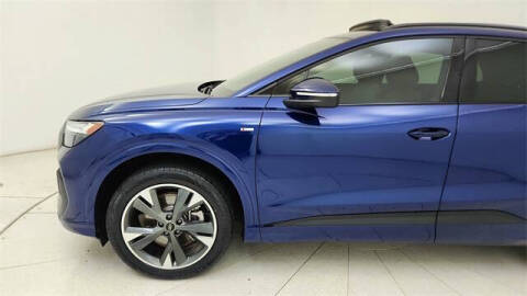 2024 Audi Q4 e-tron quattro Premium Plus 50