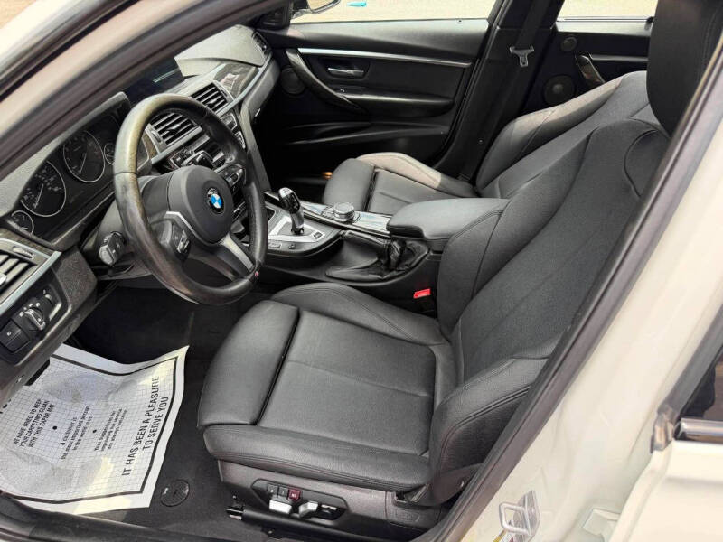 2017 BMW 3 Series 330e iPerformance