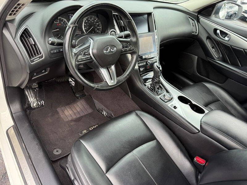 2021 Infiniti Q50 Luxe