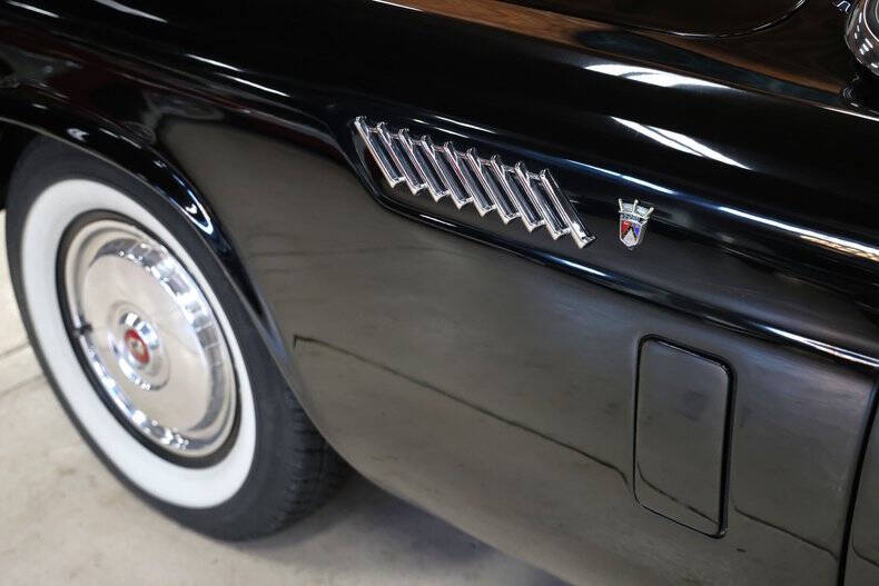 1956 Ford Thunderbird