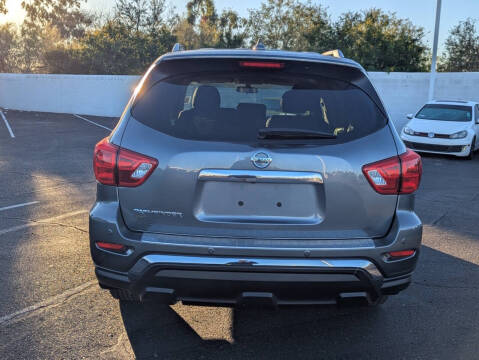 2020 Nissan Pathfinder S