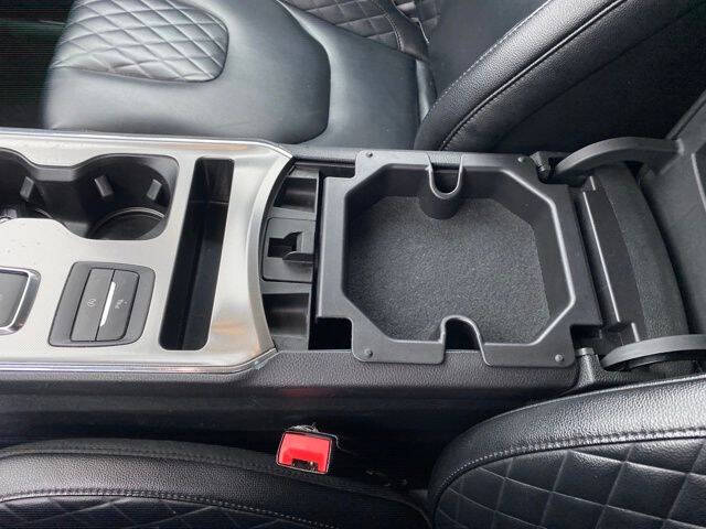 2023 Ford Edge Titanium