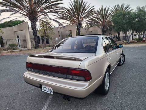 1994 Nissan Maxima SE