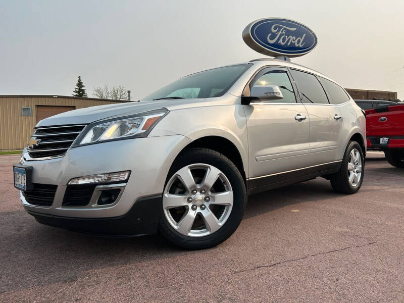 Used 2017 Chevrolet Traverse 1LT with VIN 1GNKVGKD9HJ285913 for sale in Windom, Minnesota
