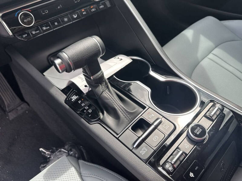 2024 Kia K5 EX