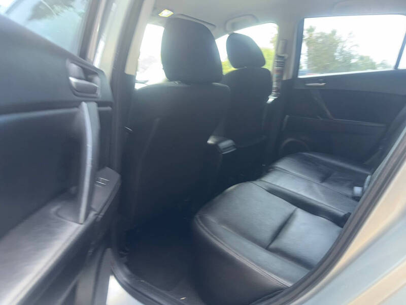 2013 Mazda MAZDA3 i Touring