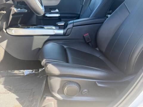 2022 Mercedes-Benz GLB GLB 250 4MATIC