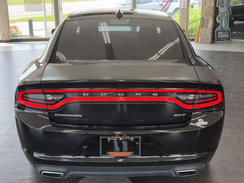 2017 Dodge Charger SXT