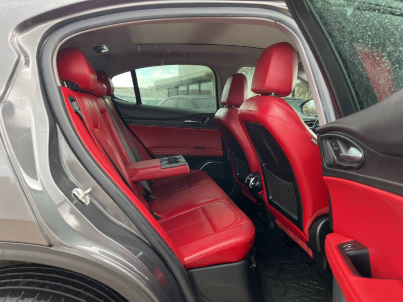 2021 Alfa Romeo Stelvio Sprint