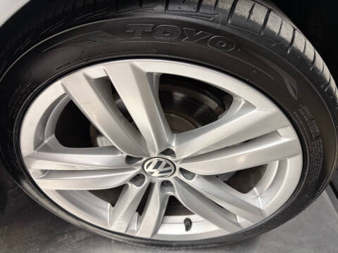 2012 Volkswagen Eos Executive SULEV