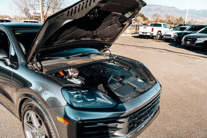2024 Porsche Cayenne Coupe