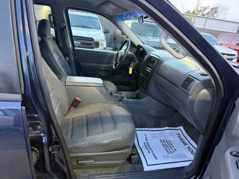 2002 Ford Explorer XLS