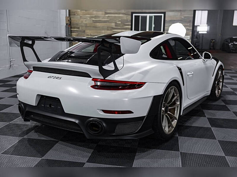 2018 Porsche 911 GT2 RS