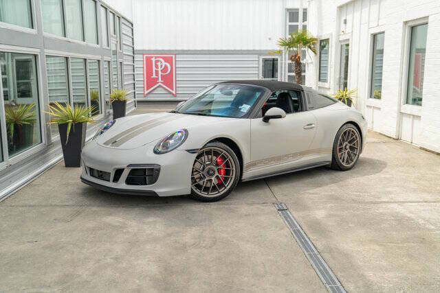 2019 Porsche 911 11