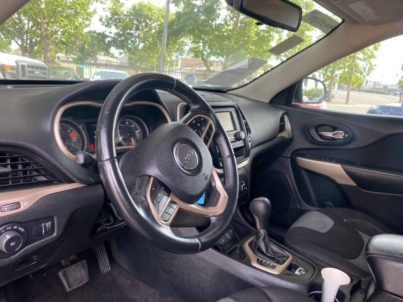 2018 Jeep Cherokee Latitude