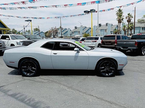 2019 Dodge Challenger SXT
