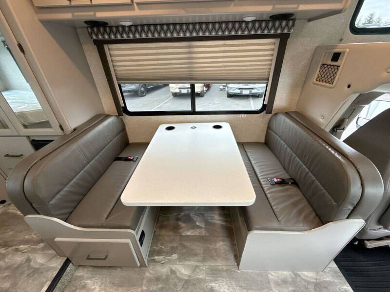 2022 Chevrolet Express