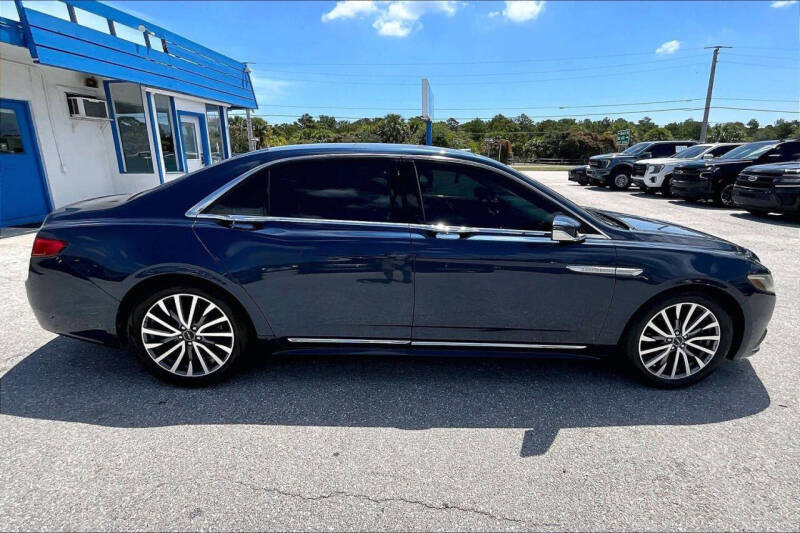2017 Lincoln Continental Select