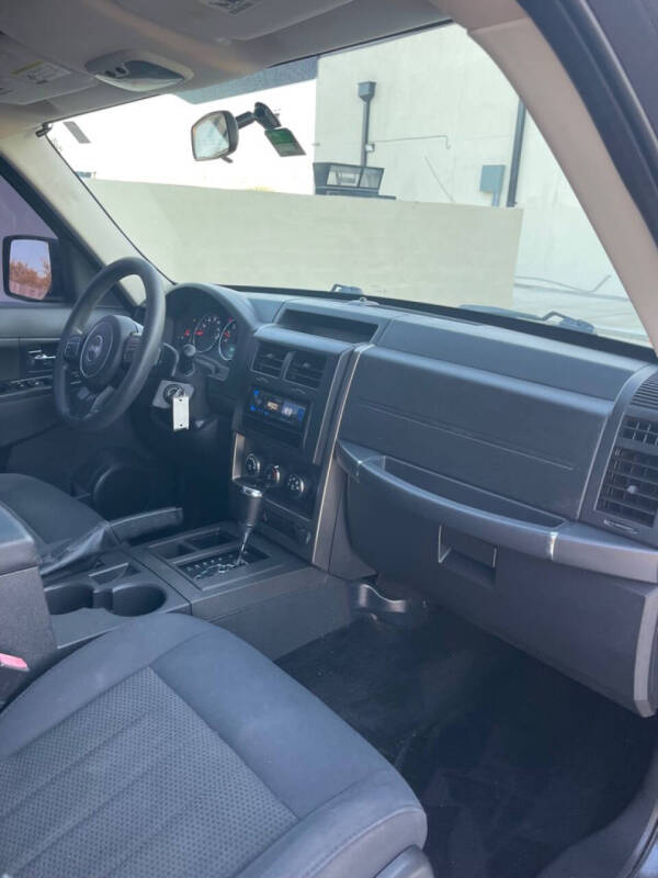 2012 Jeep Liberty Sport