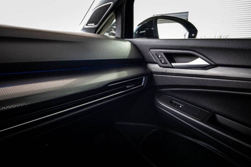 2023 Volkswagen Golf GTI SE