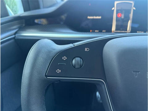 2022 Tesla Model X Plaid