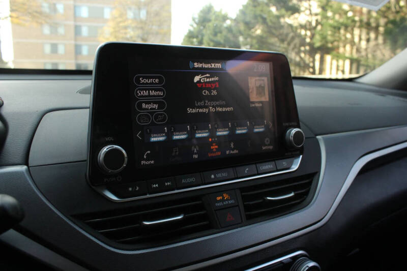 2023 Nissan Altima 2.5 SR