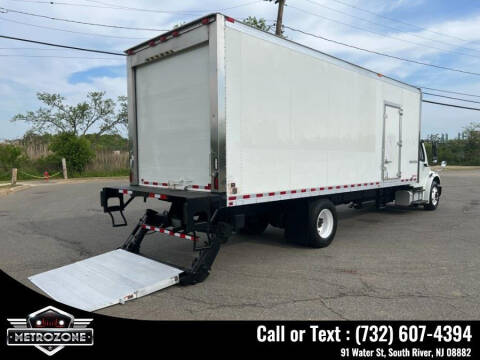 2016 Freightliner M2 106