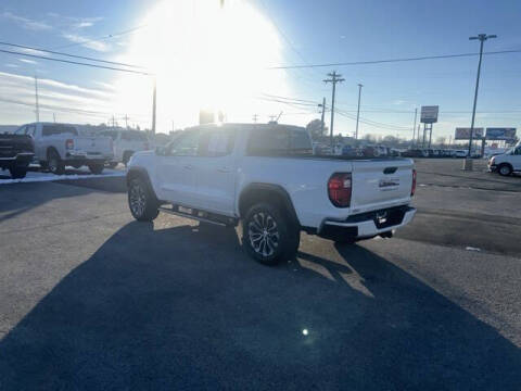 2023 GMC Canyon Denali