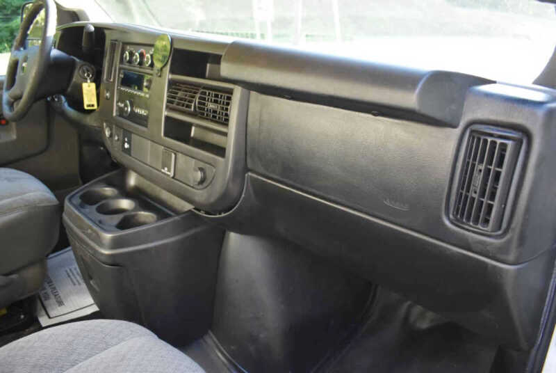 2017 GMC Savana 2500