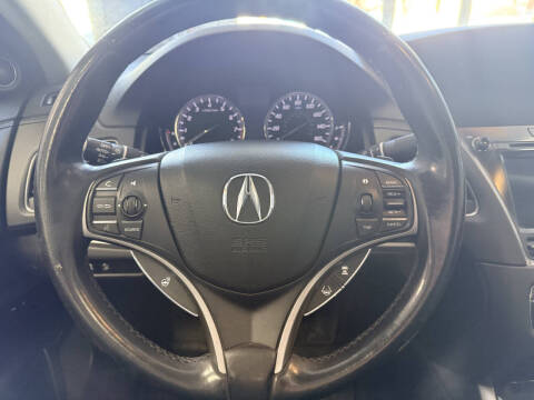 2017 Acura RLX w/Advance