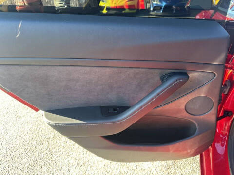 2023 Tesla Model 3 Performance