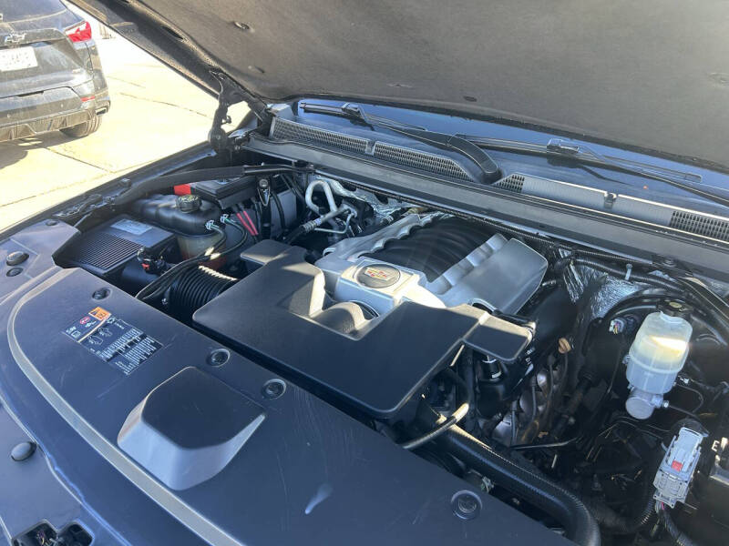 2016 Cadillac Escalade Luxury Collection