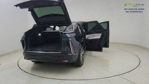 2024 Cadillac LYRIQ Luxury 1