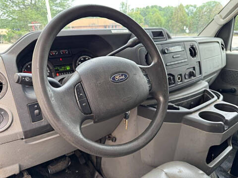 2009 Ford E-Series E-350 SD