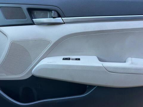 2020 Hyundai Elantra