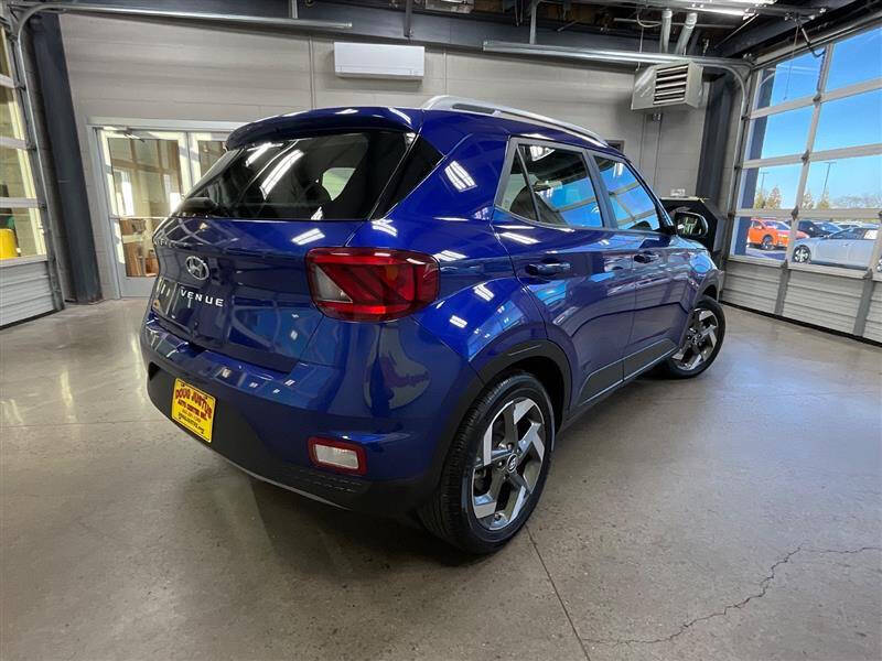 2024 Hyundai Venue SEL