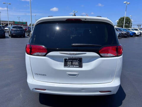 2021 Chrysler Voyager LXi