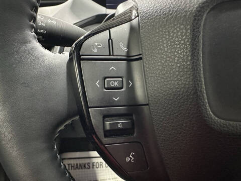 2025 Toyota Prius XLE