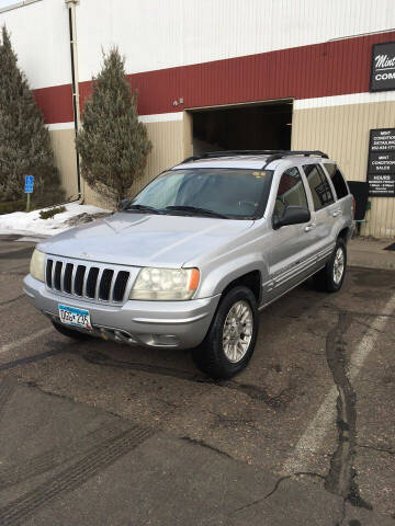 2002 Jeep Grand Cherokee for sale at Specialty Auto Wholesalers Inc in Eden Prairie MN