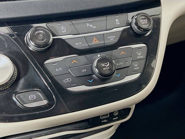2018 Chrysler Pacifica Touring Plus
